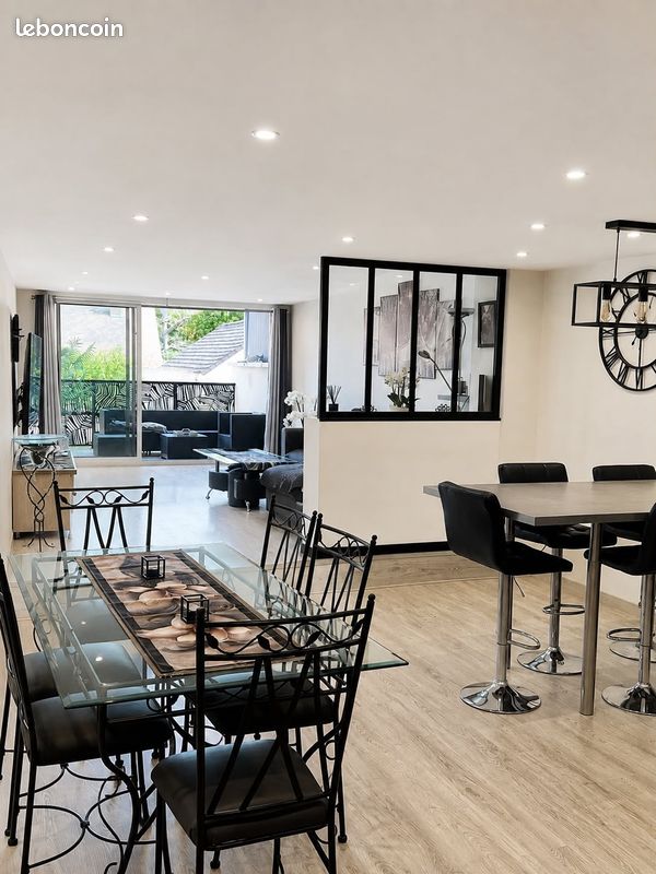 Maison 8 pièces 350 m² · à Rosny-sur-Seine · 350 m² · 480 000 €