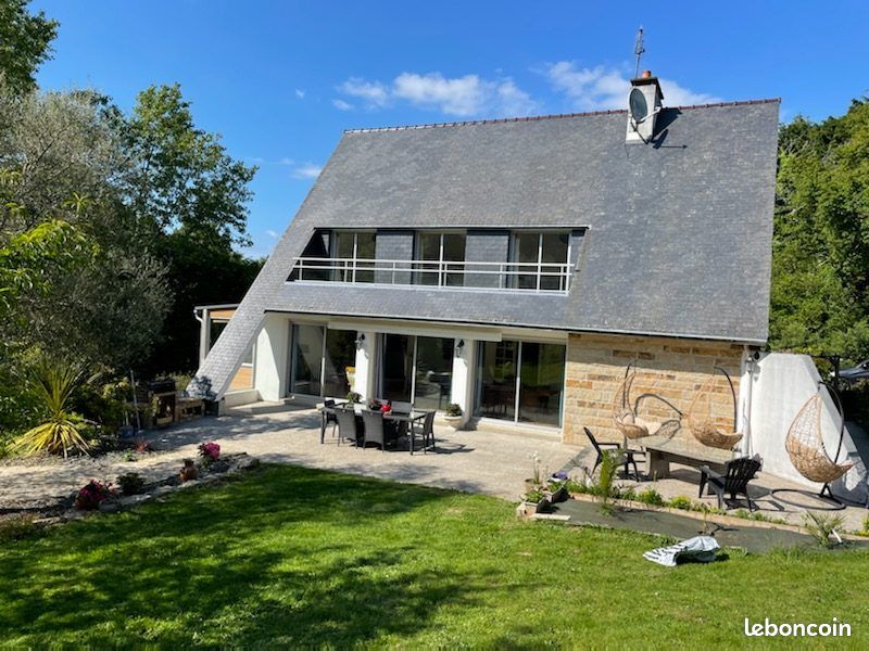 Maison 7 pièces 146 m² · à Plonéour-Lanvern · 146 m² · 355 000 €