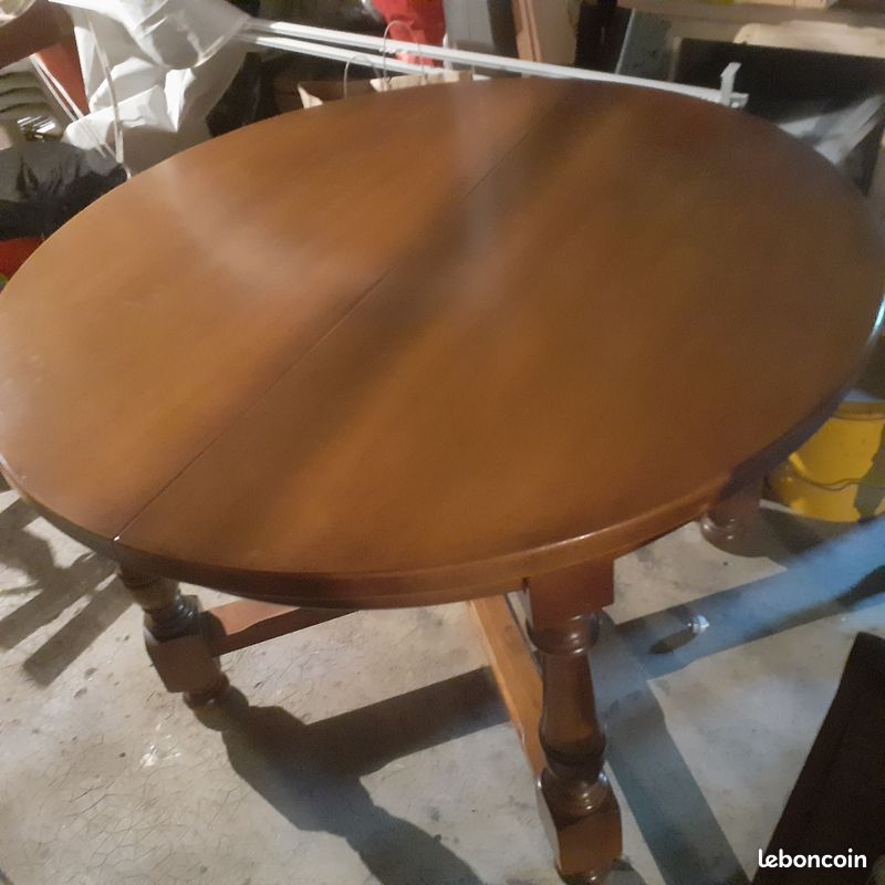 Table ronde (image 1)
