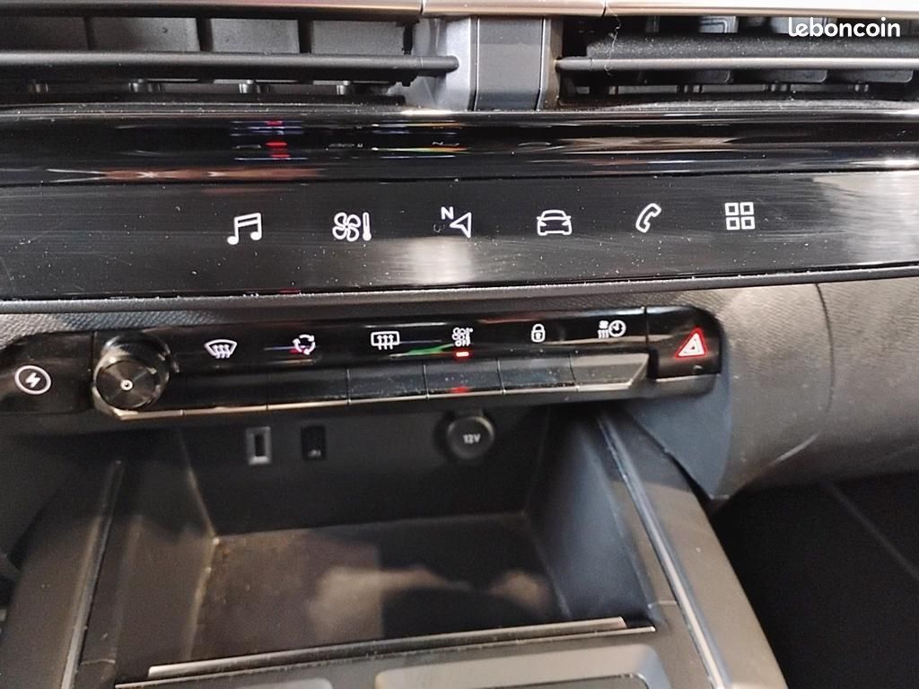 Citroën C5 Aircross Hybride Rechargeable 180 e-EAT8 Shine (image 13)
