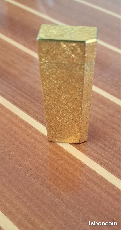 Briquet cartier plaqué or (image 3)