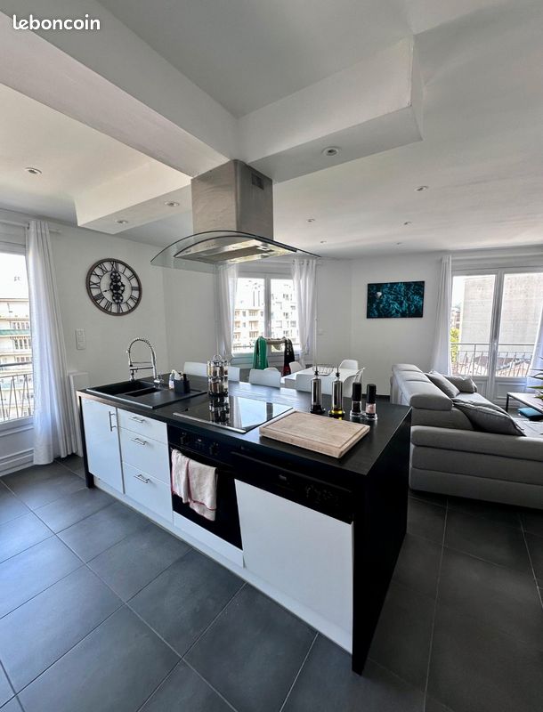 Appartement 3 pièces 75 m² · à Saint-Étienne · 75 m² · 850 €