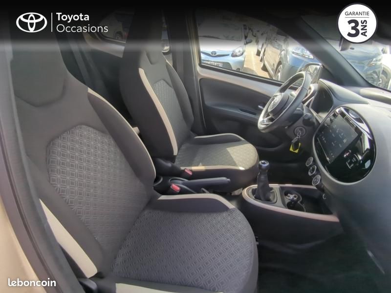 Toyota Aygo X 1.0 VVT-i 72ch Air Design MY24 (image 6)