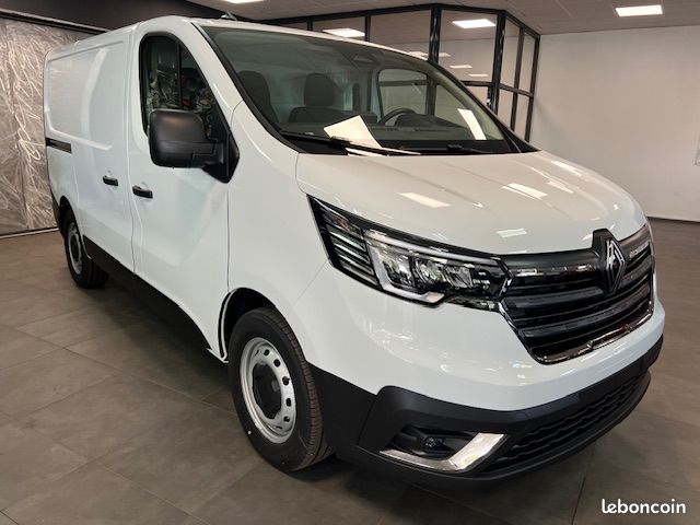 26000 HT 31% de remise sur trafic L1H1 neuf 3 Tonnes 2l 150ch advance + options (image 2)