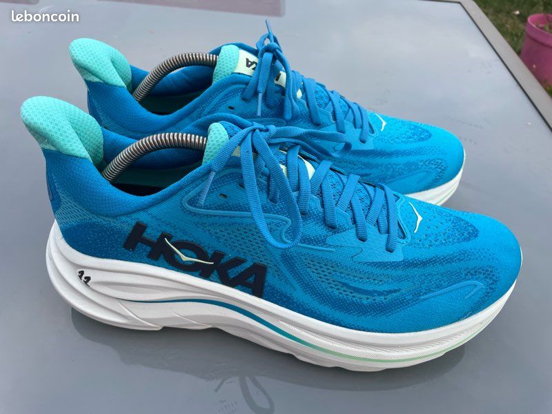 Hoka One One Clifton 10 (image 1)