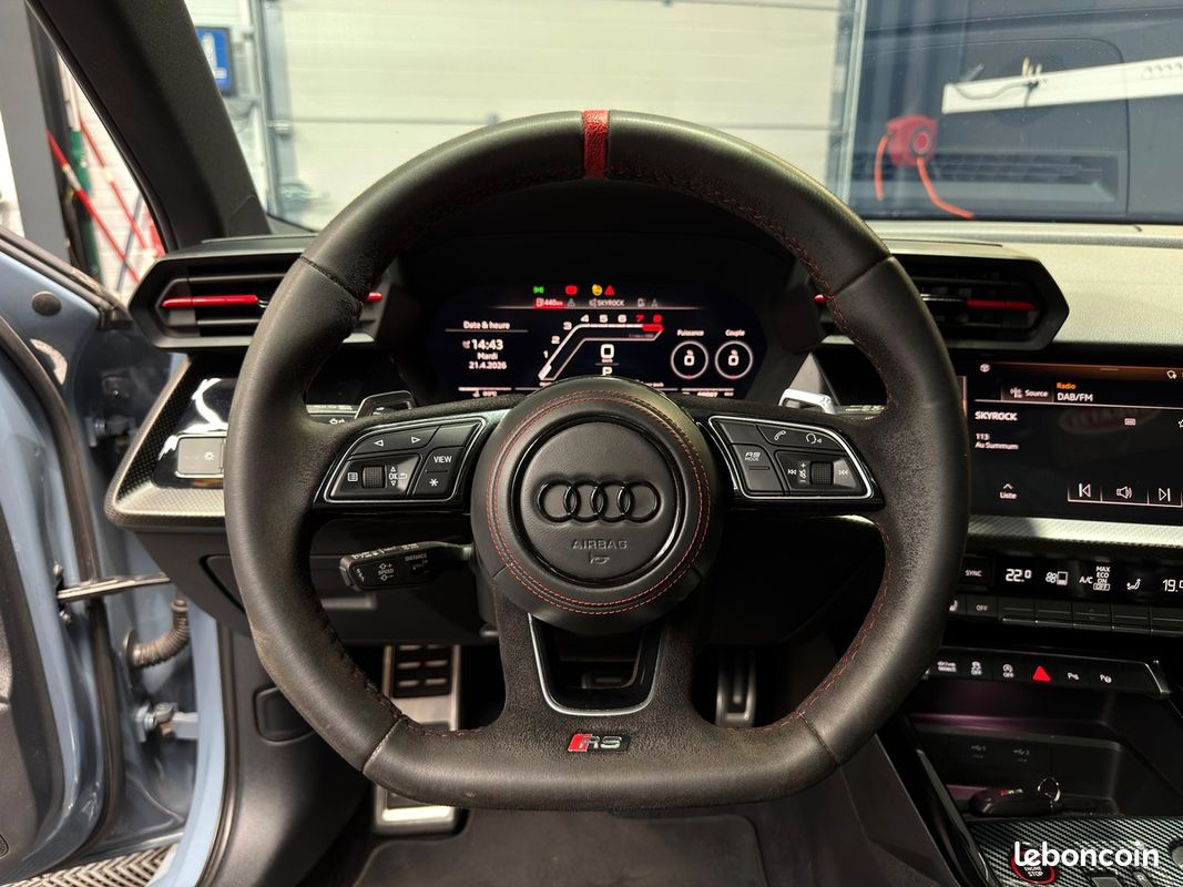 Audi RS3 III SPORTBACK 2.5 TFSI 400 QUATTRO S TRONIC FREINS CERAMIQUE - BANG&OLUFSEN - TOIT OUVRANT (image 30)