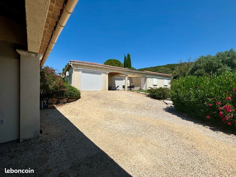Maison 7 pièces 166 m² · à Saint-Montan · 166 m² · 415 000 €
