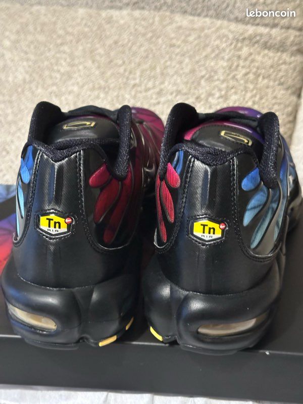 Nike air max plus tn 25th anniversary (image 8)