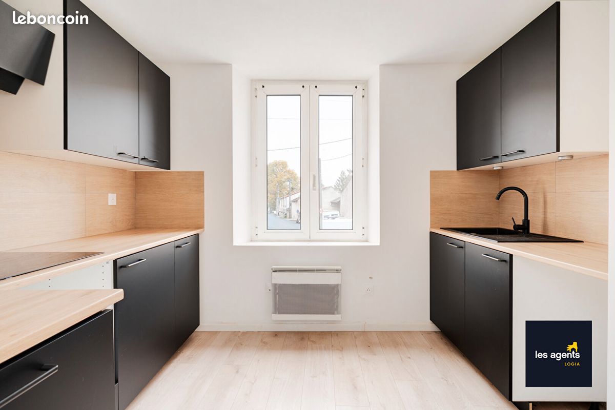 Appartement 4 pièces 90 m² · à Pont-Saint-Vincent · 90 m² · 99 000 €