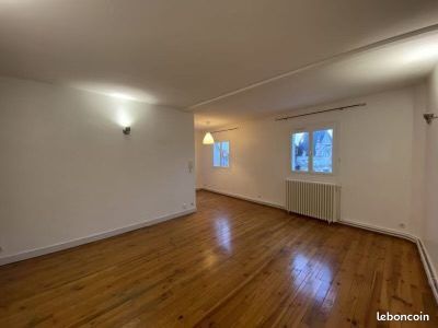 Appartement 4 pièces 95 m² · à Orléans · 95 m² · 996 €