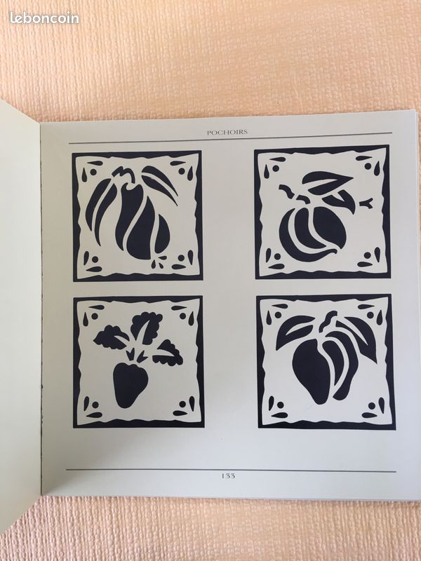 Gros livre sur les Pochoirs, comprenant modèles à découper (image 4)