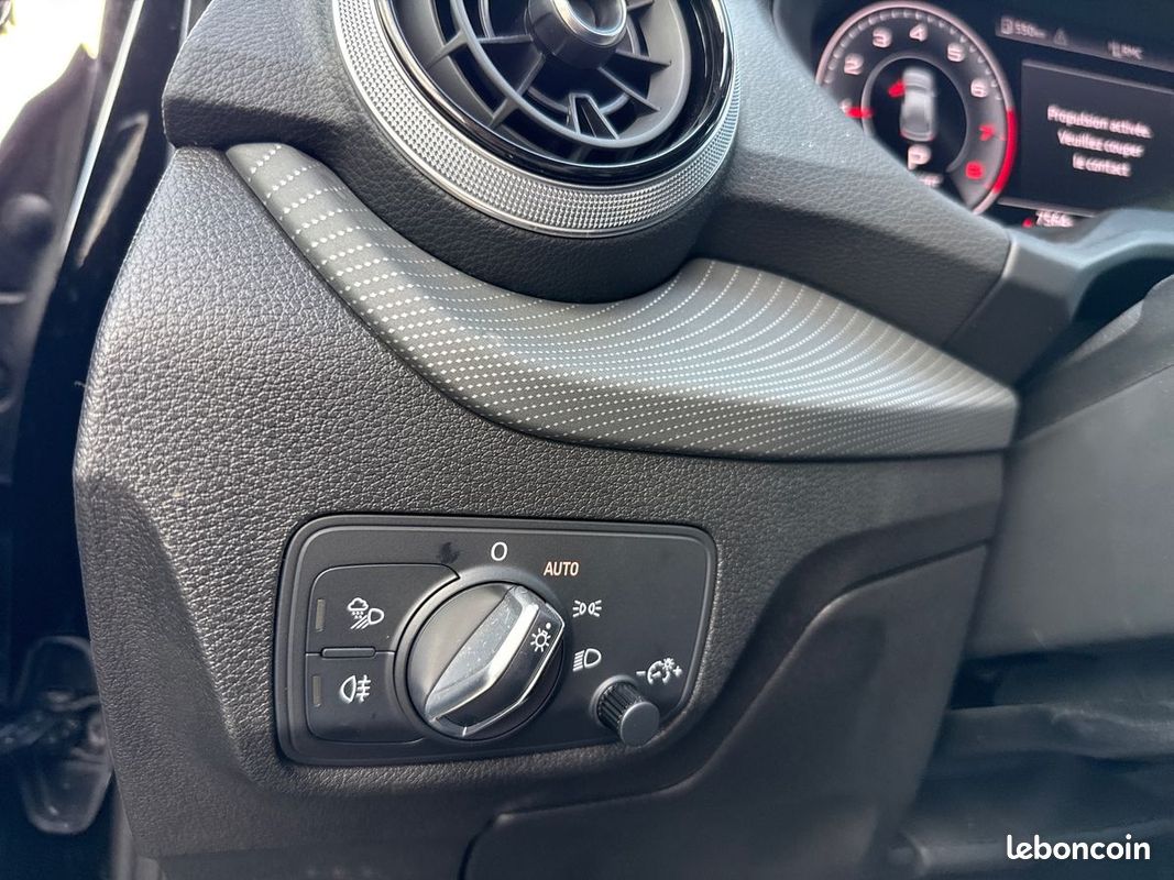 AUDI Q2 35 TFSI 150 S tronic 7 S line (image 21)