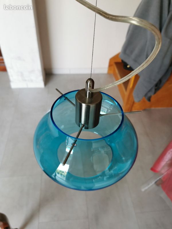 Suspension luminaire bleue (image 1)