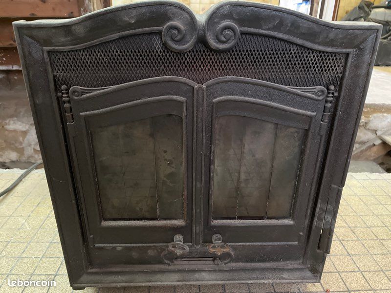 Insert a bois Deville 5kW buches de 40 cm (image 1)