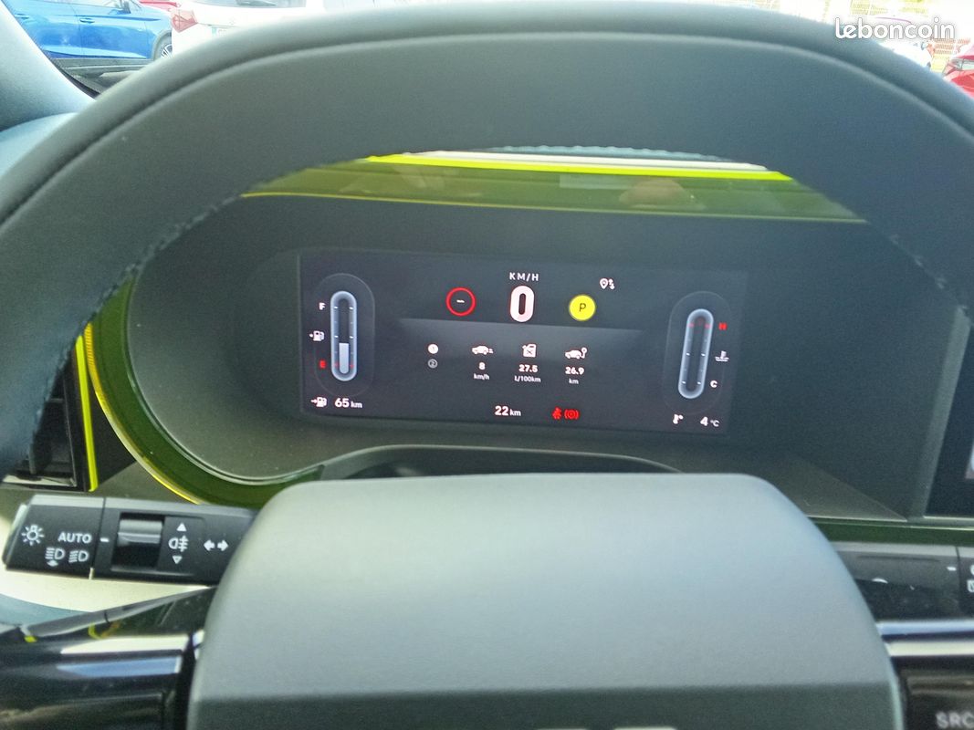 FIAT Grande Panda T-Gen 3 1.2 Hybrid Turbo 110 ch eDCT6 La Prima (image 11)