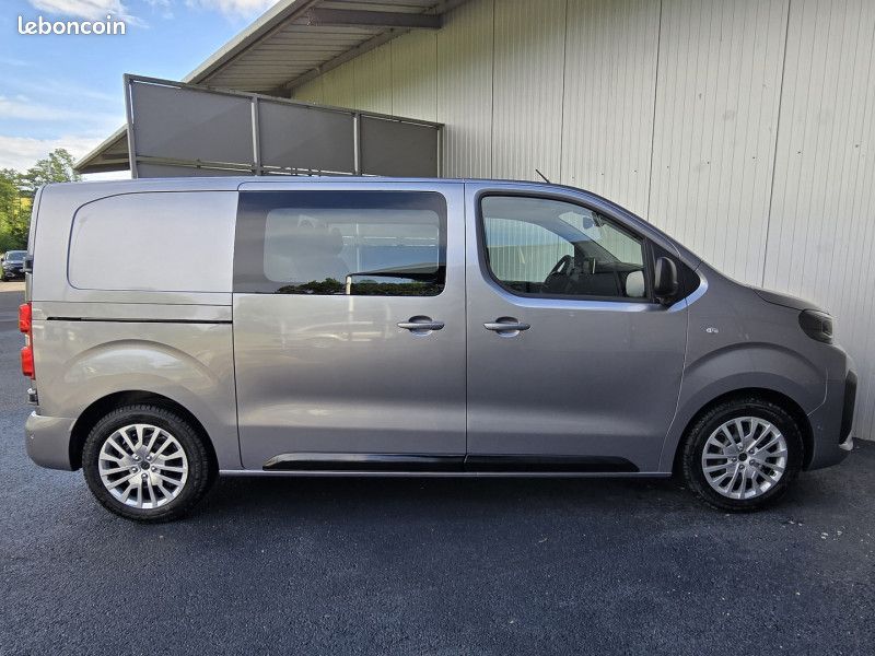 Peugeot EXPERT FG M 2.2 DIESEL 180CH CABINE APPROFONDIE Pack Premium Connect (image 31)