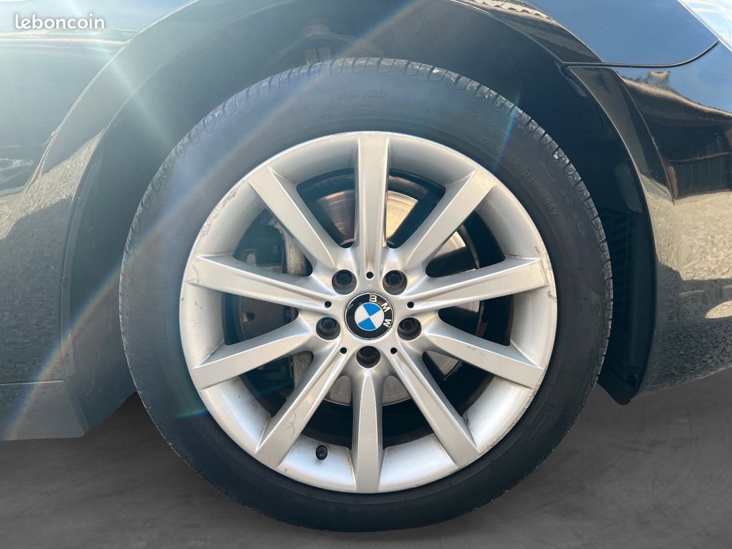 BMW SERIE 6 COUPE F13 640d xDrive 313ch Exclusive Individual Entretien complet Garantie 12 mois (image 17)