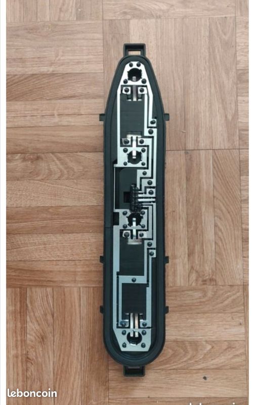 Platine Porte-Ampoule Feu Arrière Gauche Berlingo/Partner 2012+ – 9677205180 Compatible, Sans Ampoule