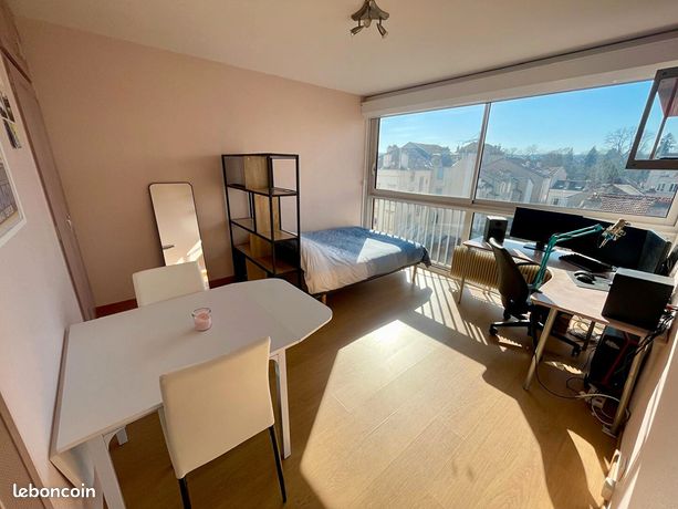 Studio 1 pièce 21 m²