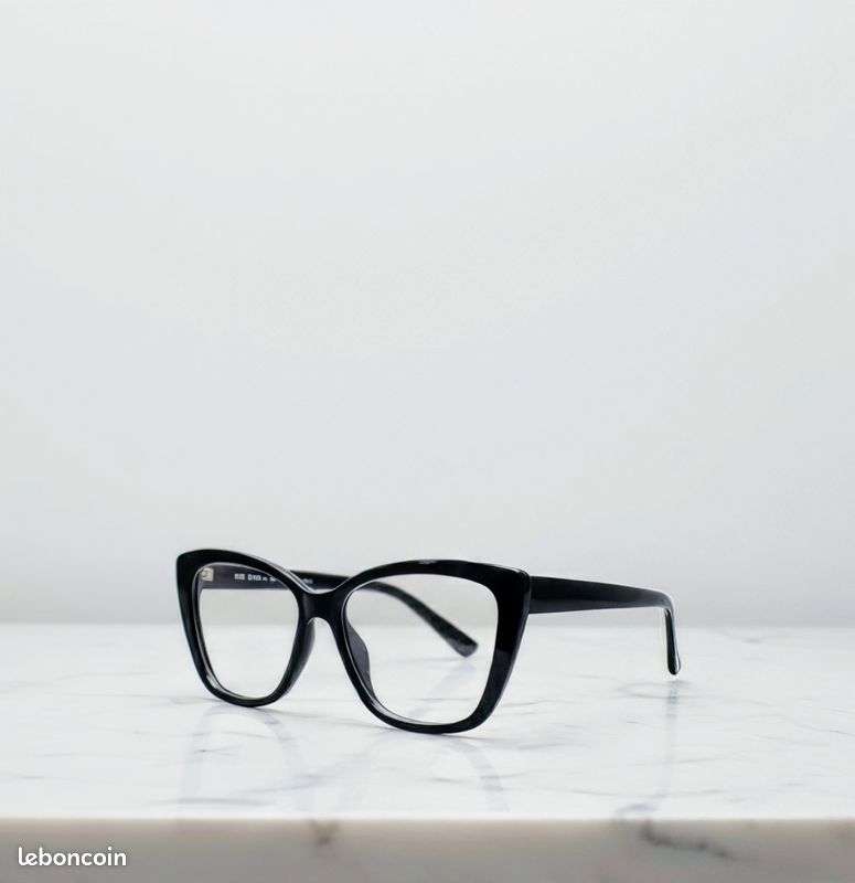 Lunettes Black Butterfly - ✨GoldenGazes✨ (image 2)