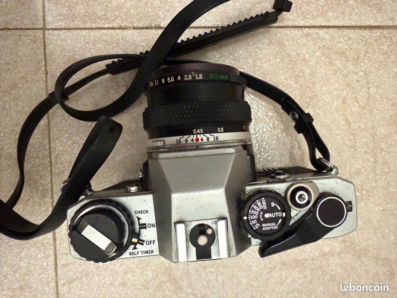 Appareil Photo Argentique Olympus Om 10 + Objectif 35-70 1:4