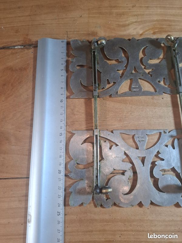 Ancien Dessous de Plat Extensible à Roulettes - Style Néo-Renaissance (image 6)