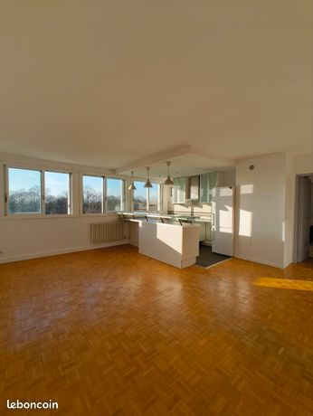 Apparemment 64m2 non meublée à Sèvres