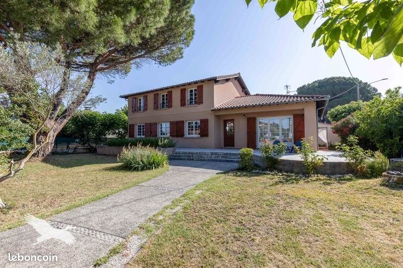 Maison 6 pièces 198 m² (image 3)