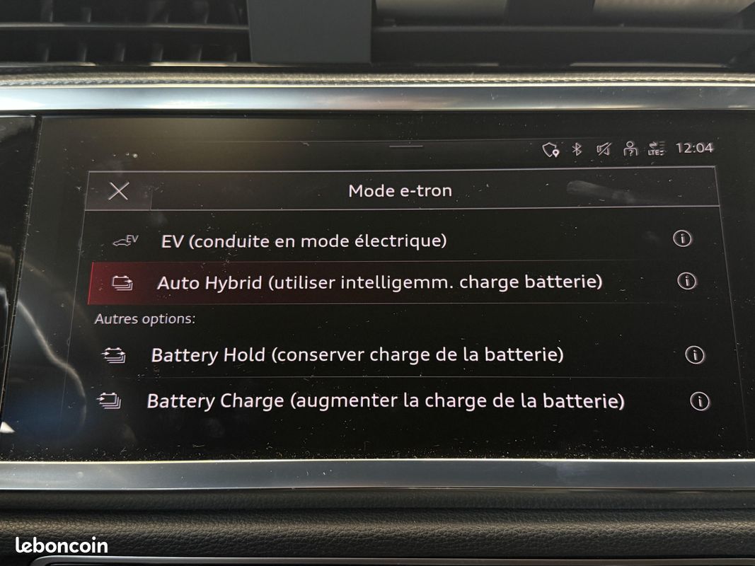 AUDI Q3 45 TFSIe 245 ch S tronic 6 S line (image 19)