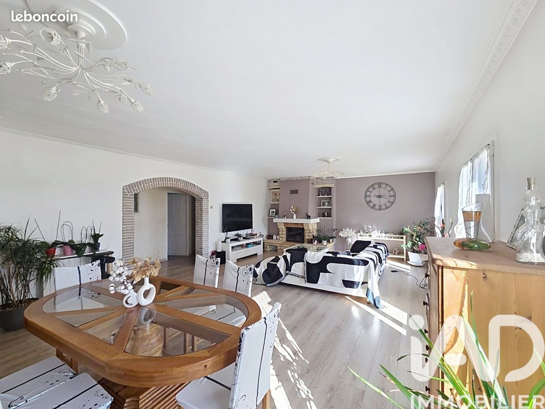 Maison 8 pièces 259 m² · à Villebon-sur-Yvette · 259 m² · 499 000 €