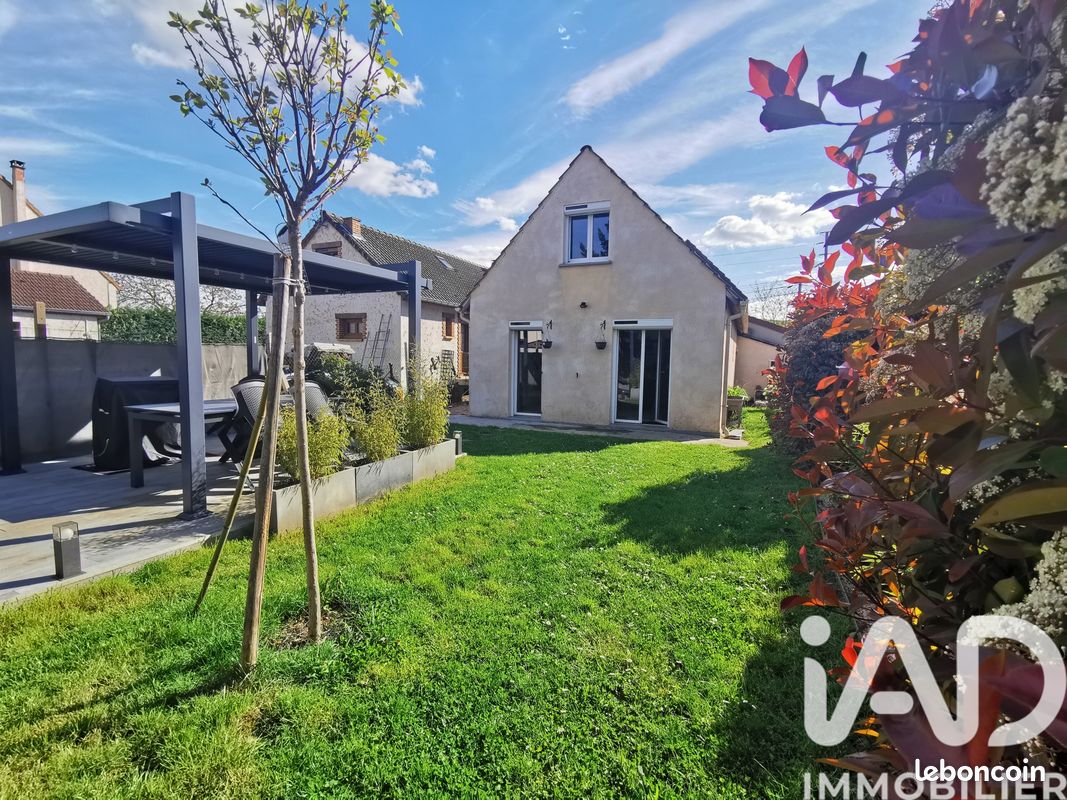 Maison 4 pièces 111 m² · à Rosny-sur-Seine · 111 m² · 289 000 €