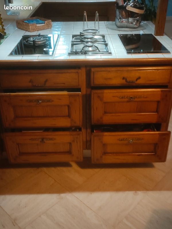 À VENDRE : Cuisine complète avec électroménagers – 2 200 (ou à la pièce) (image 5)