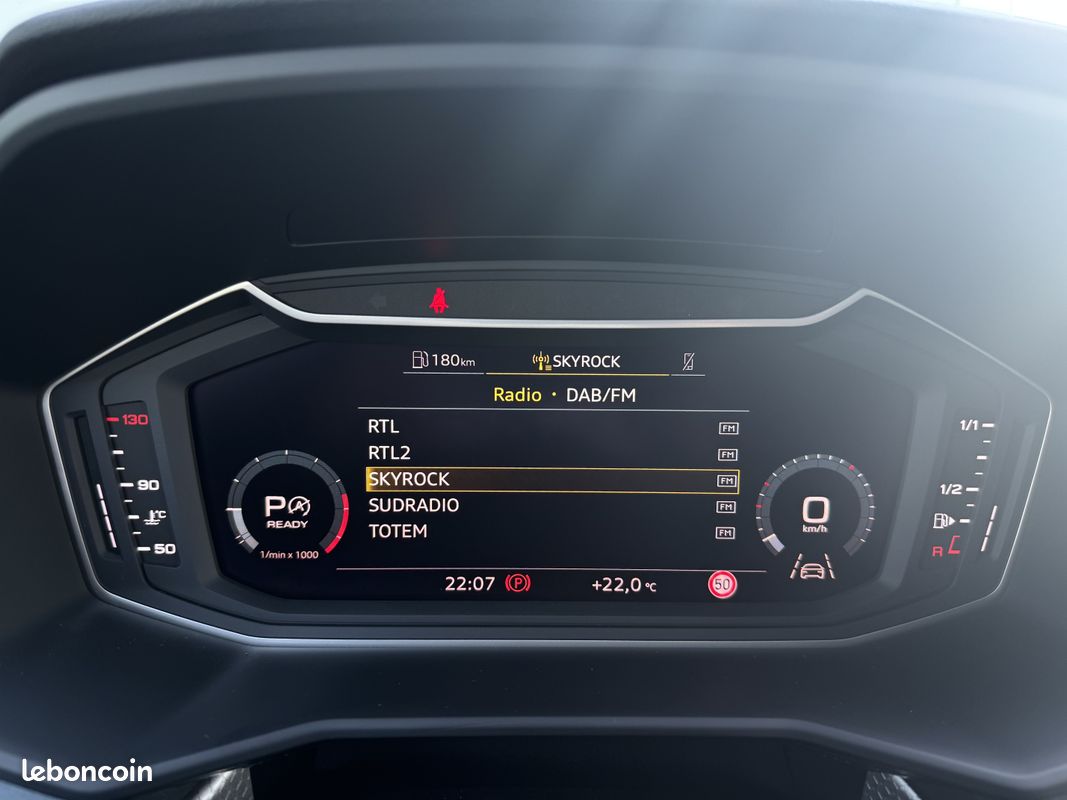 AUDI A1 Sportback 30 TFSI 116 ch S tronic 7 S Line (image 6)