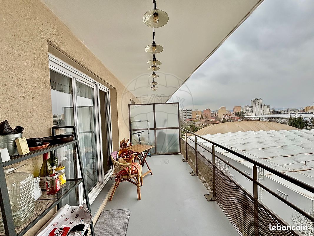 Appartement 2 pièces 43 m² · à Villeurbanne · 43 m² · 890 €/mois