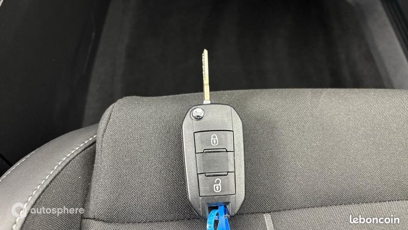 Citroen C3 1.2 Turbo 100ch MAX (image 16)