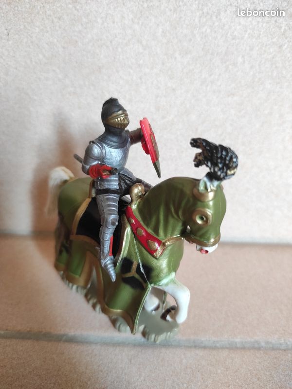 FIGURINE PLASTIQUE COLLECTION vintage Soldat Chevalier Moyen Age West W.Germany EUR 4,99 - FR