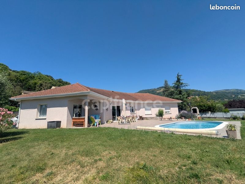 Maison 6 pièces 153 m² · à Tullins · 153 m² · 429 000 €