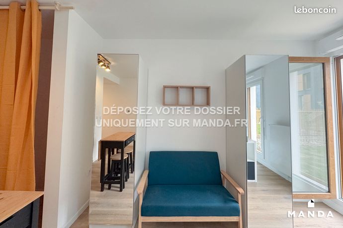 https://img.leboncoin.fr/api/v1/lbcpb1/images/8c/c6/f4/8cc6f4219b941640488bd88c74c774f8d1d6efb8.jpg?rule=ad-image