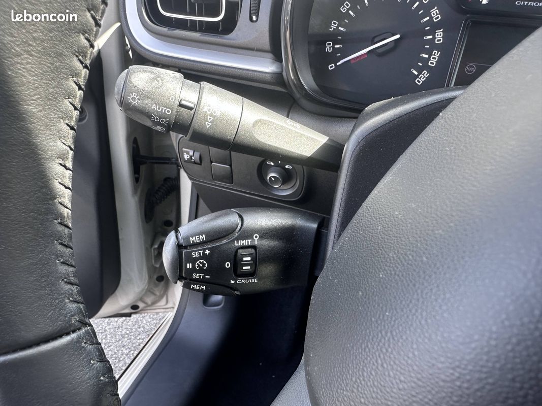CITROEN C3 PureTech 83 S&S BVM5 Shine (image 17)