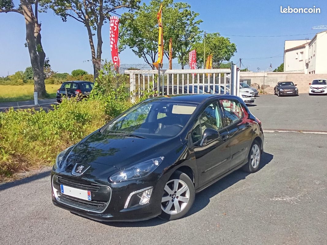 PEUGEOT 308 1.6 HDi 112ch FAP BVMP6 BLUE LION Féline (image 1)