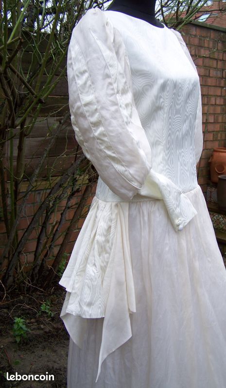 Robe de Mariée Vintage Couture Moire de soie Huis PAULA T 38-40 022 (image 3)