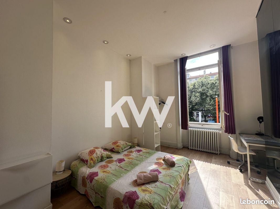 Appartement 4 pièces 75 m² · à Saint-Étienne · 75 m² · 145 000 €