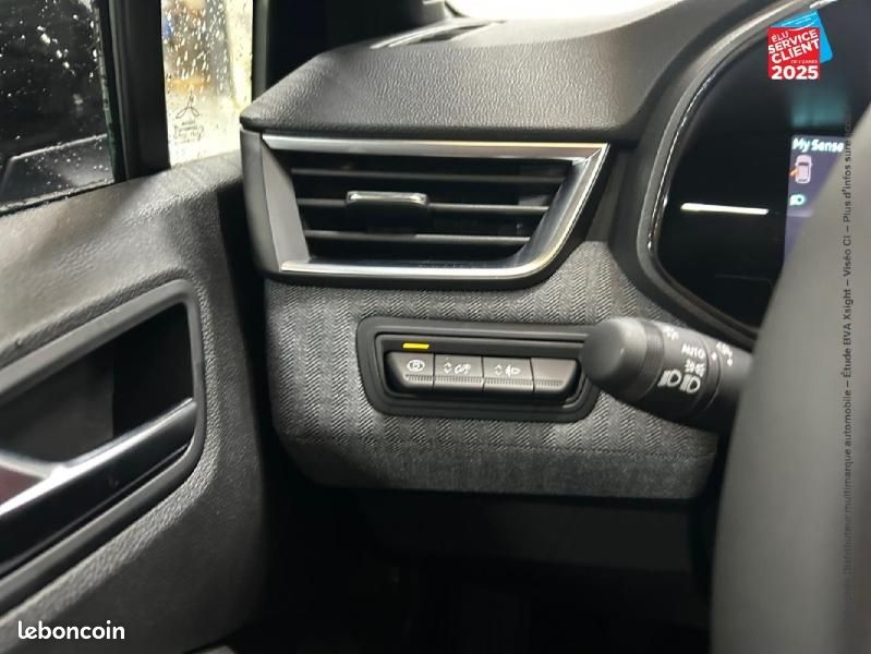 Renault Clio 1.0 TCe 90ch Techno - 25 (image 24)
