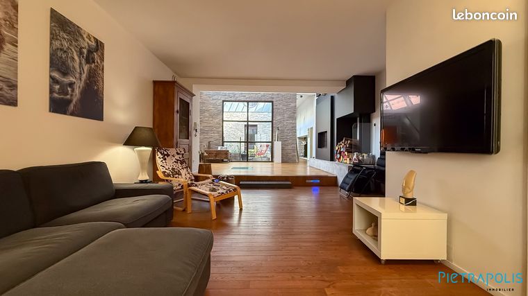 Maison 7 pièces 295 m² — 9