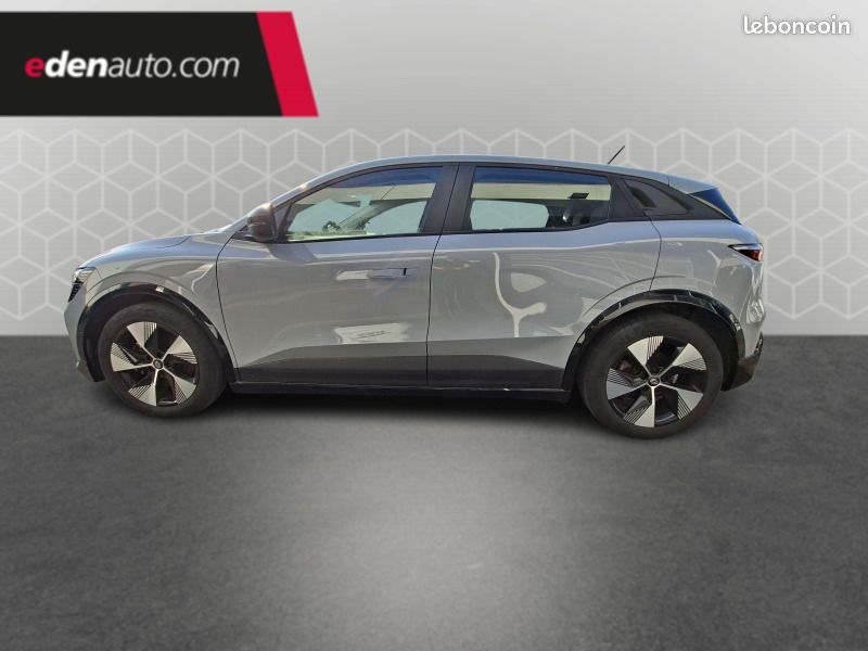Renault Mégane E-Tech EV40 130ch standard charge Equilibre (image 2)