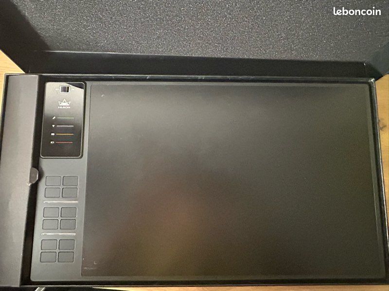 Boutique  : les tablettes graphiques Huion disponibles, avec et sans écran