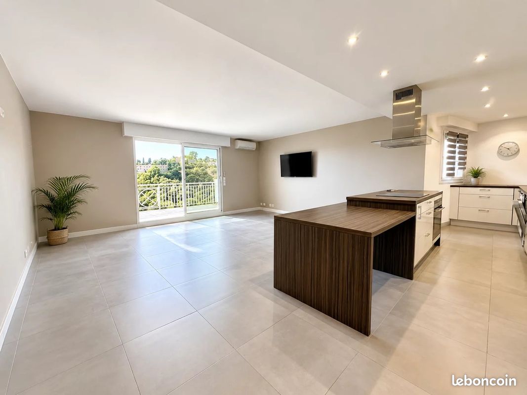 Appartement 4 pièces 100 m² · à Nice · 100 m² · 560 000 €
