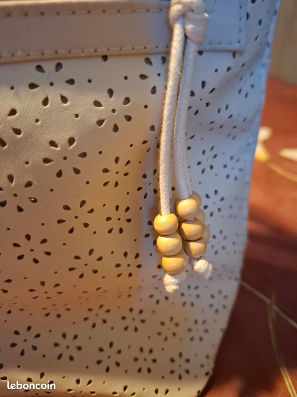 Sac à main écru marque Nathalie Andersen (image 2)