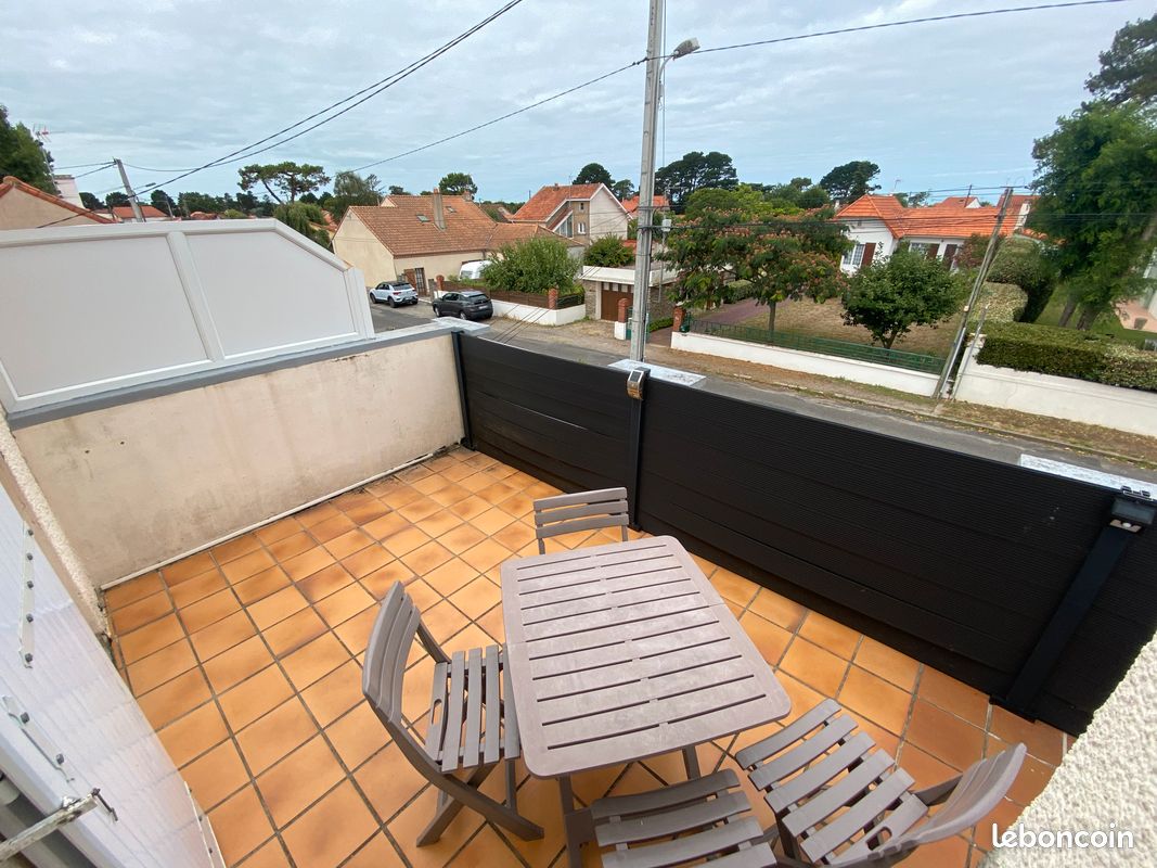 Location appartement tharon meublé avec terrasse, parking privé et accès plage à pied (image 10)