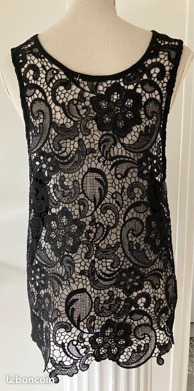 Haut noir dentelle « by Zoé » (image 3)